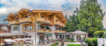 Flora - Das kleine Gartenhotel
