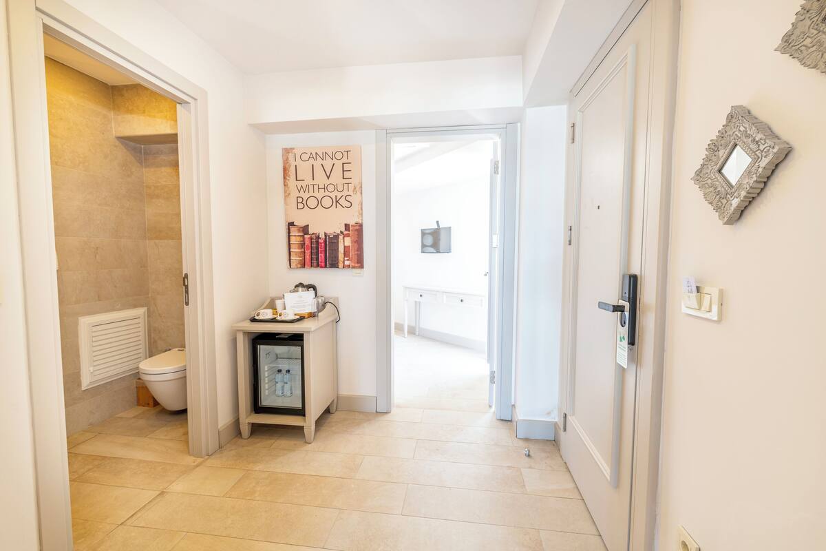 family suite | egyptian cotton sheets, premium bedding, minibar, in-room safe