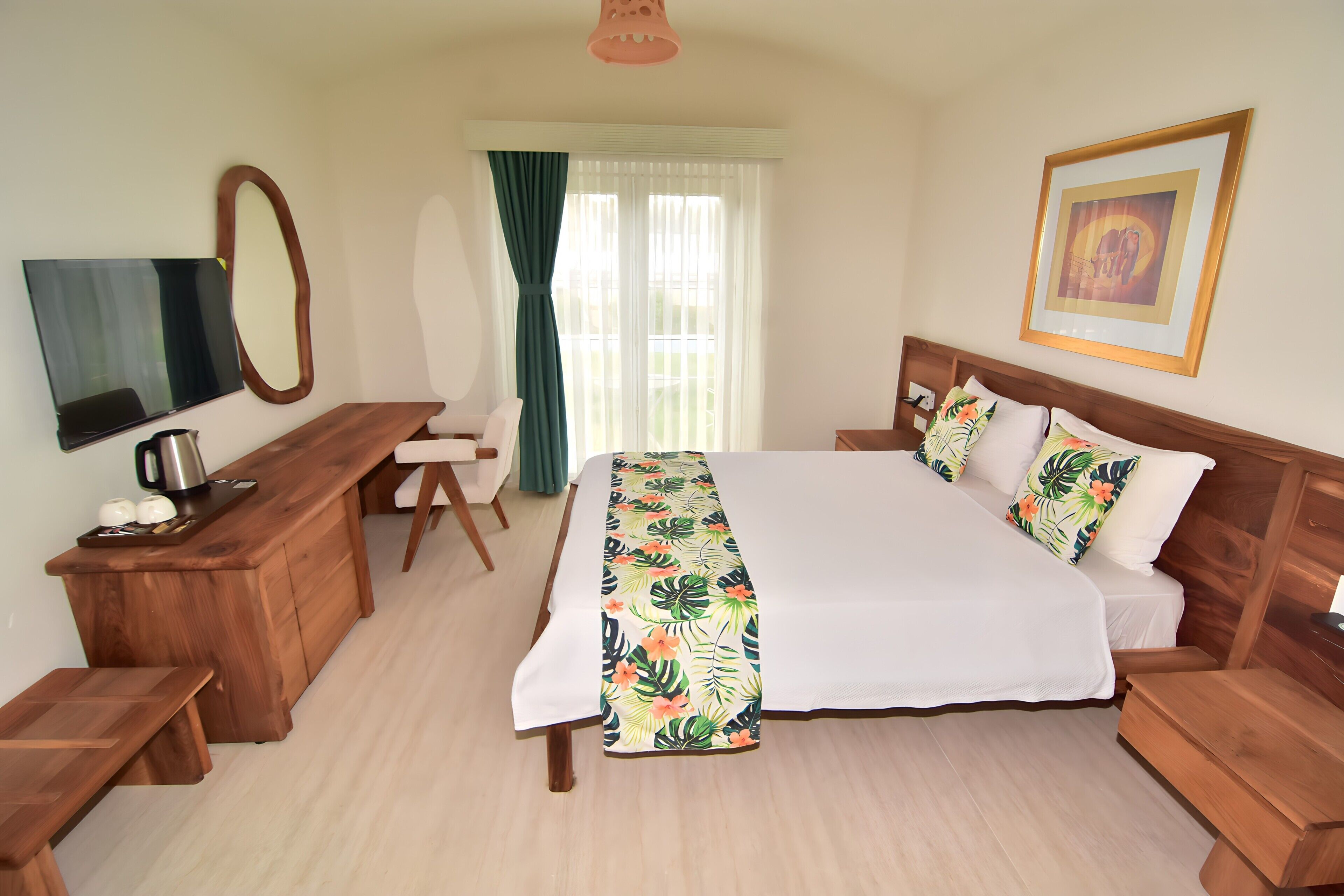 Standaard tweepersoonskamer | Luxe beddengoed, een minibar, een kluis op de kamer