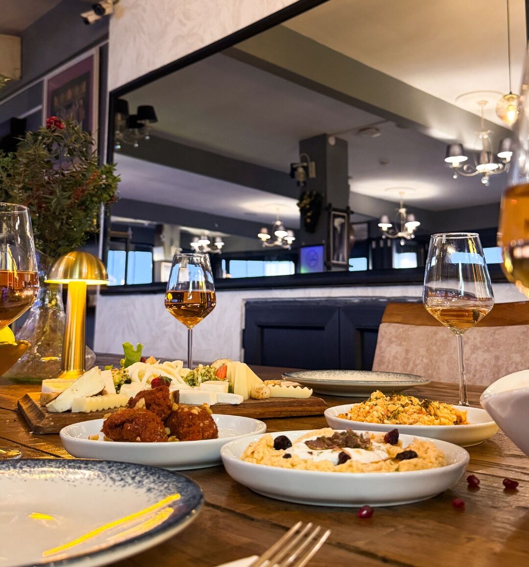 breakfast and dinner served, sea views