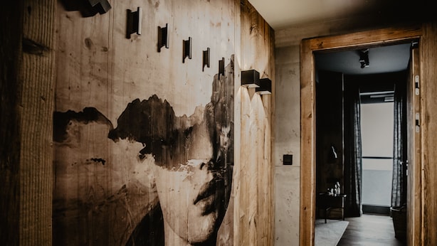 Deluxe Apartment, 3 Bedrooms, Mountain View, Mountainside | Hallway - Black Eagle Luxury Loft Appartement (Mayrhofen)