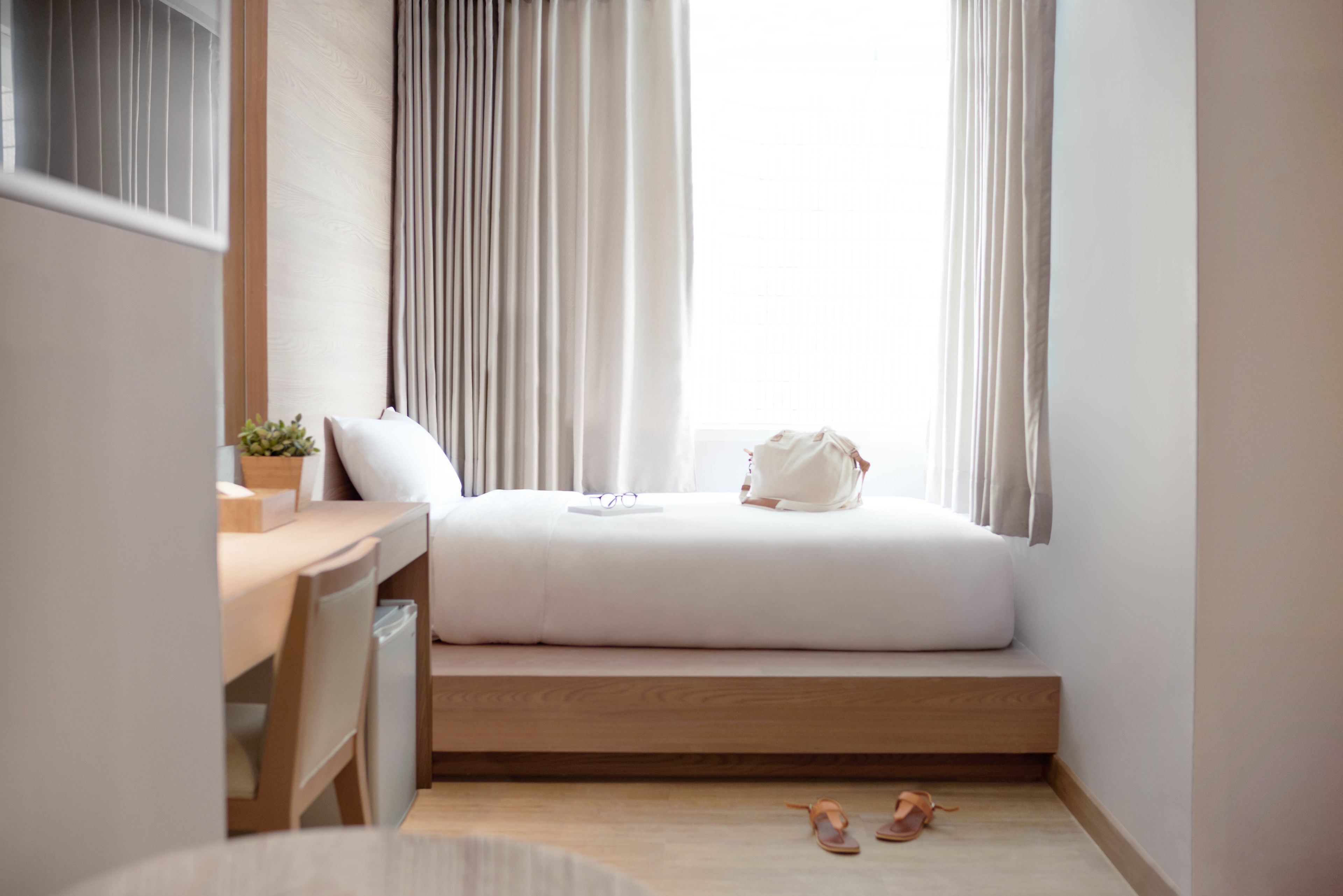 luxury triple room | 1 bedroom, in-room safe, desk, free wifi