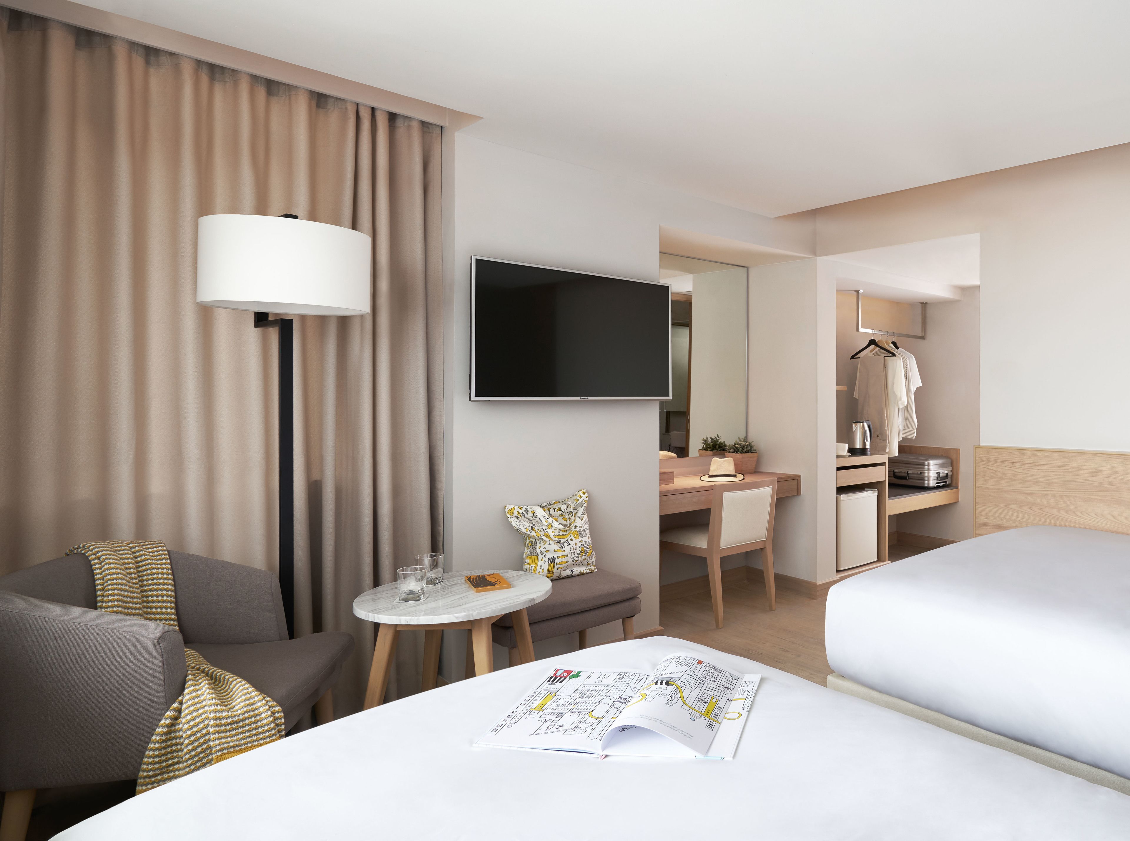 deluxe triple room | room amenity
