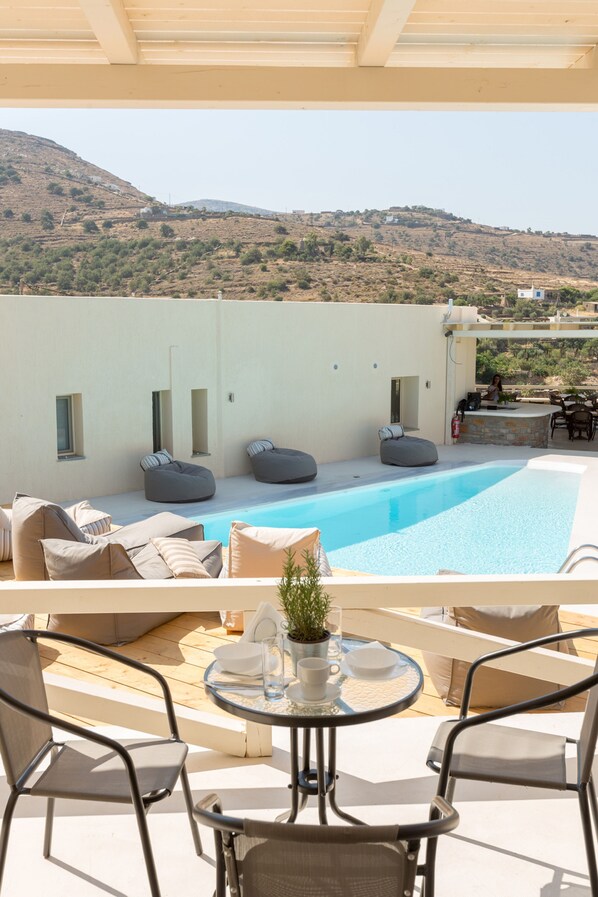 Standard Double or Twin Room (Private balcony) | Mountain view