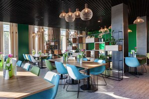 Breakfast, lunch and dinner served - Hampton by Hilton Lublin (Lublin)