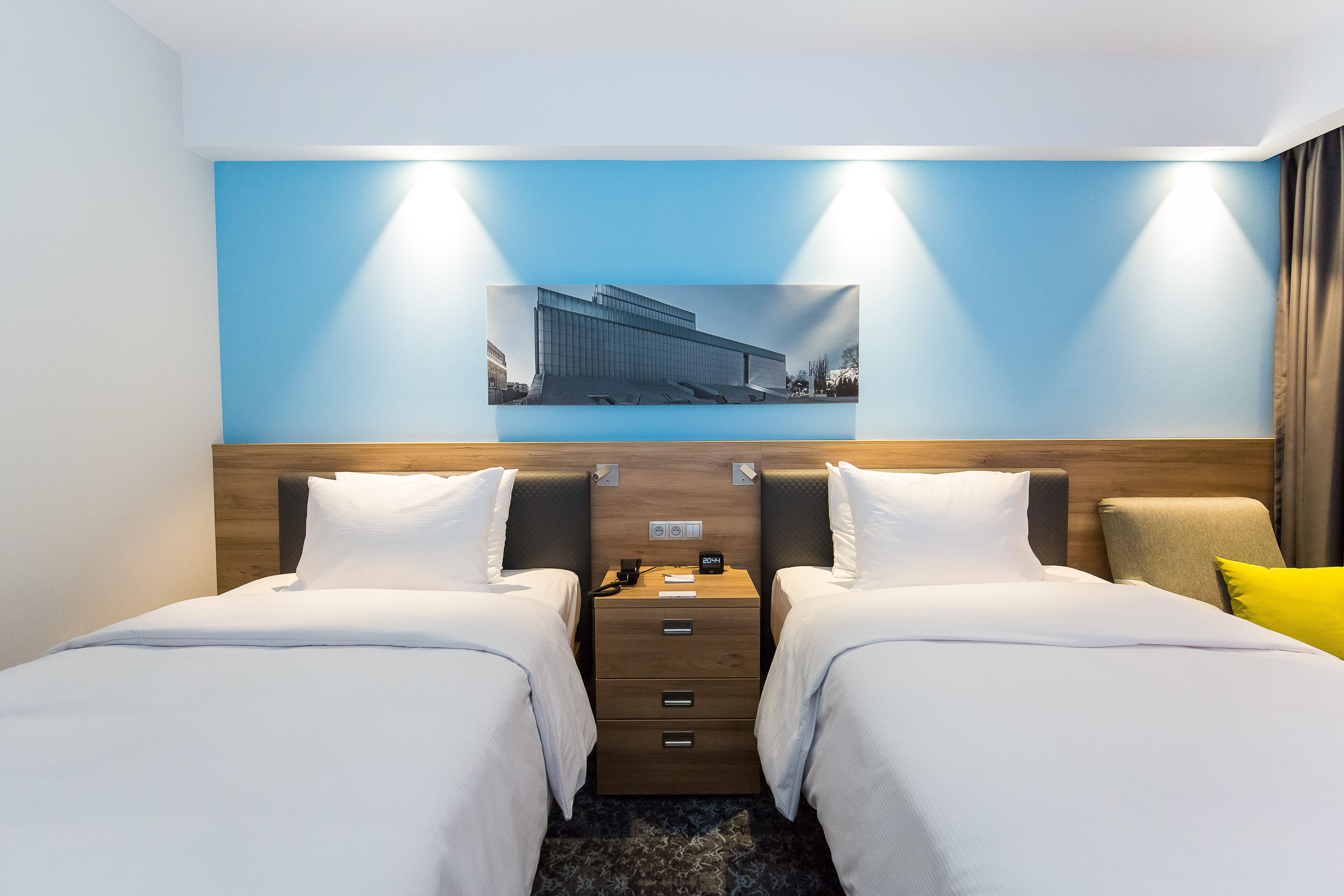 twin room | premium bedding, down duvets, in-room safe, desk