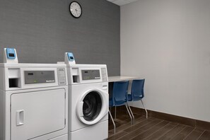 Laundry room - Hampton Inn Kernersville (Kernersville)