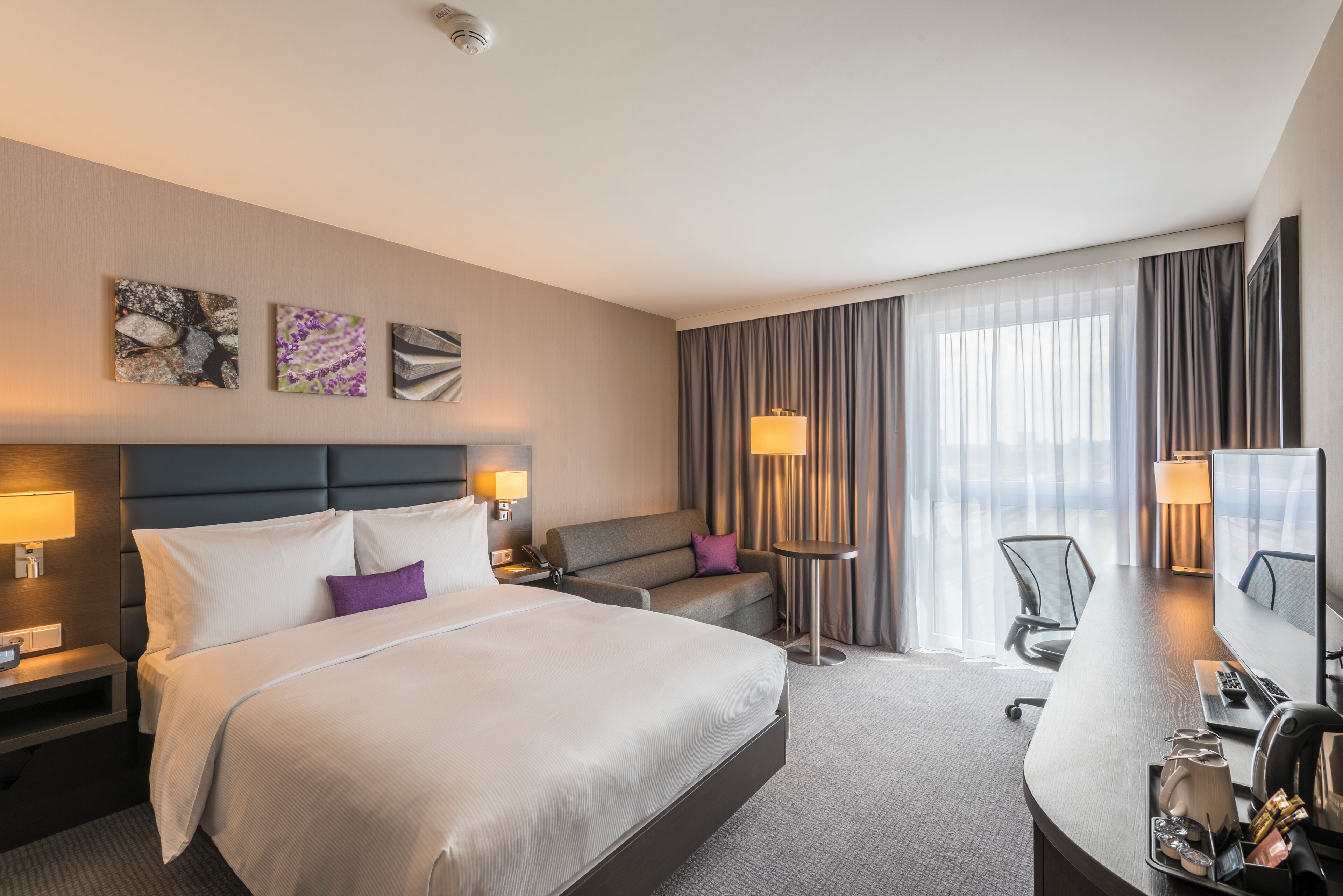 superior room, 1 king bed, non smoking | premium bedding, in-room safe, desk, blackout curtains