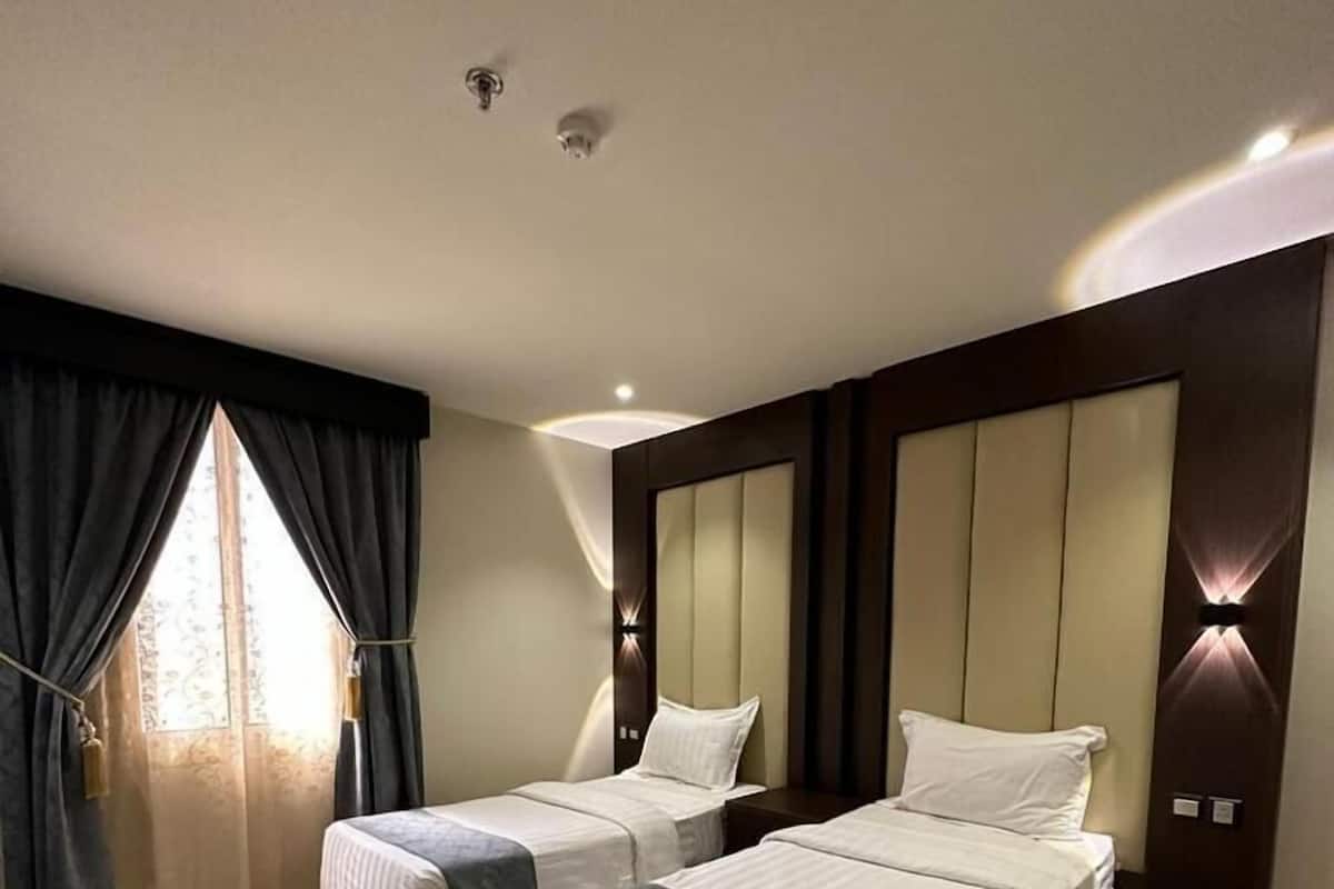 Executive Suite, 2 Bedrooms, City View | 1 bedroom, Frette Italian sheets, premium bedding, free minibar