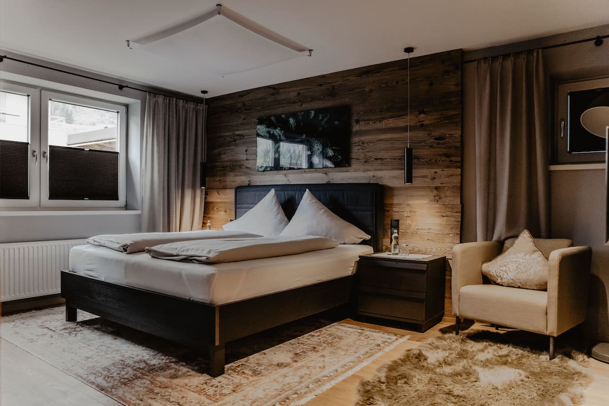 Apartment, Bergblick (home)