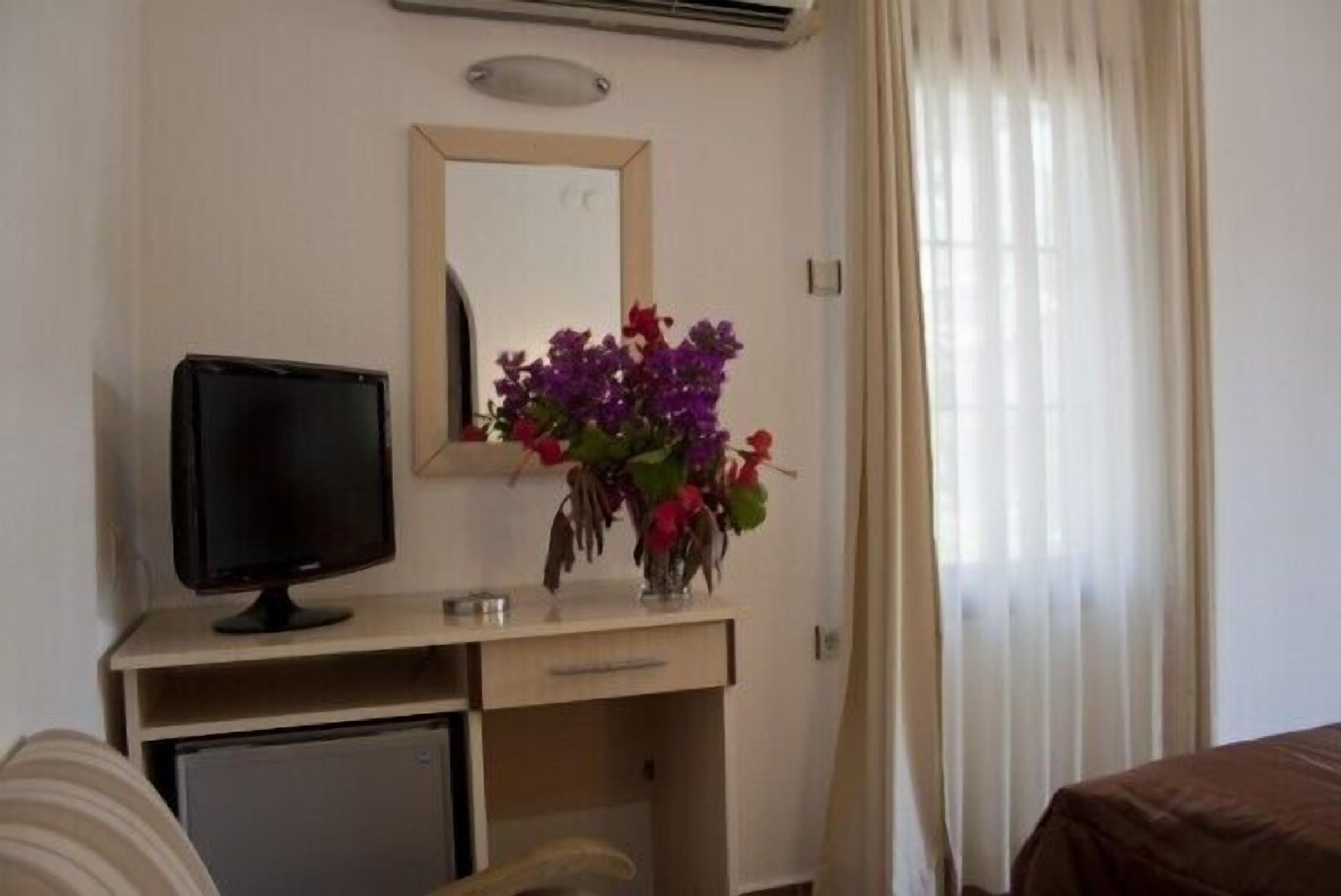 standard double or twin room | desk, free wifi