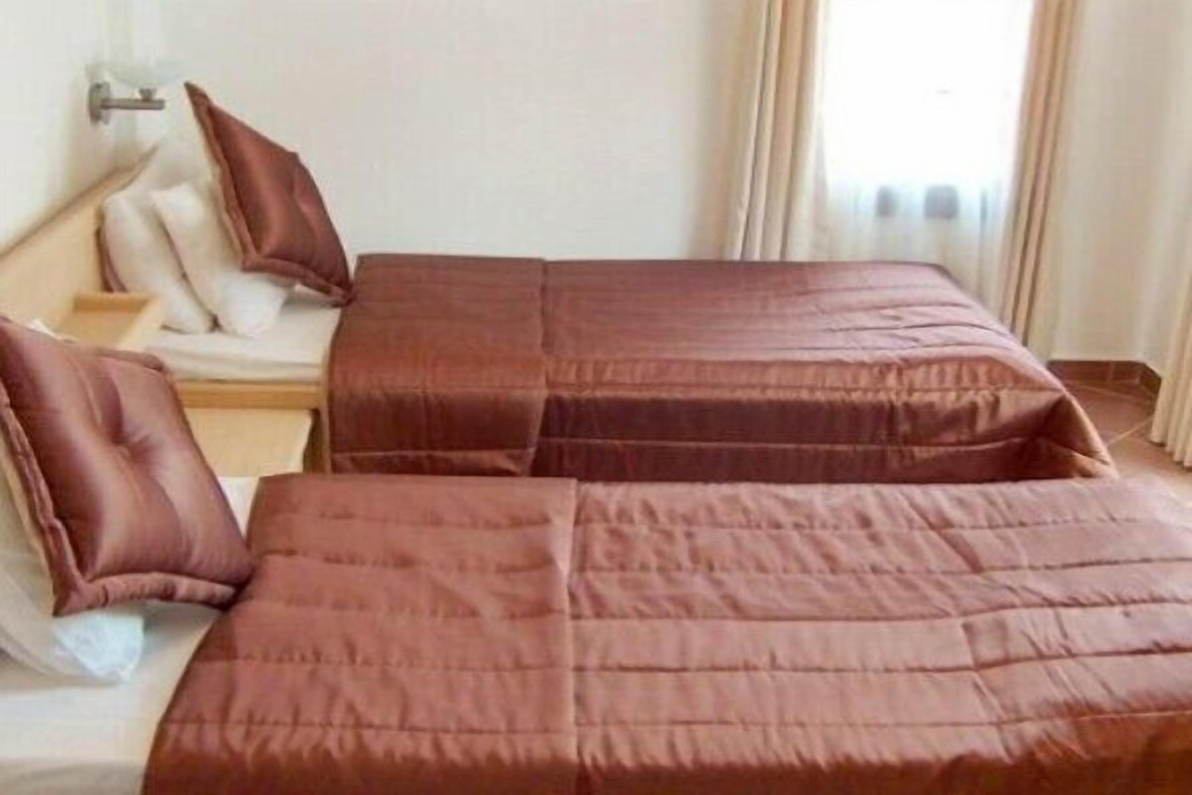 standard double or twin room | desk, free wifi