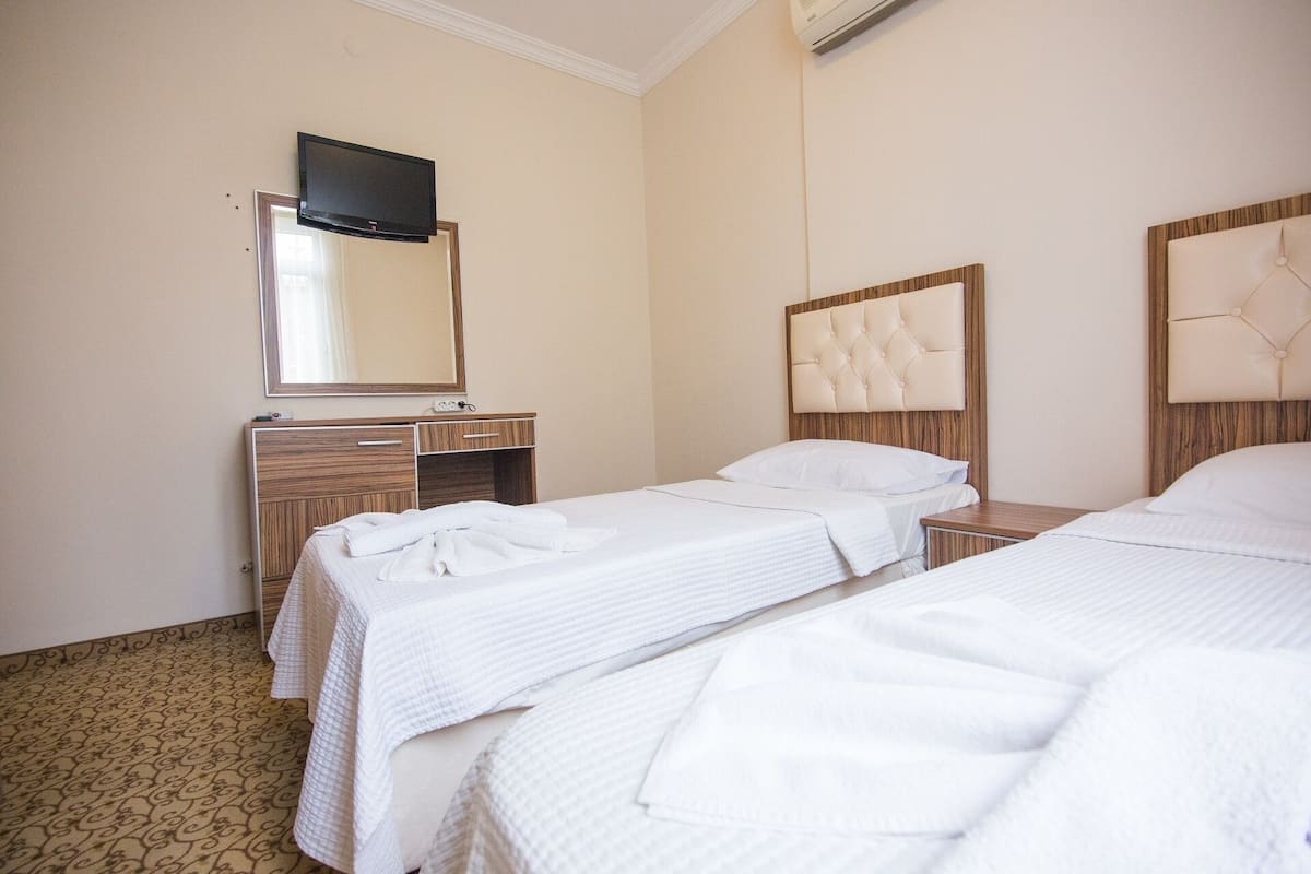 In-room safe, free WiFi