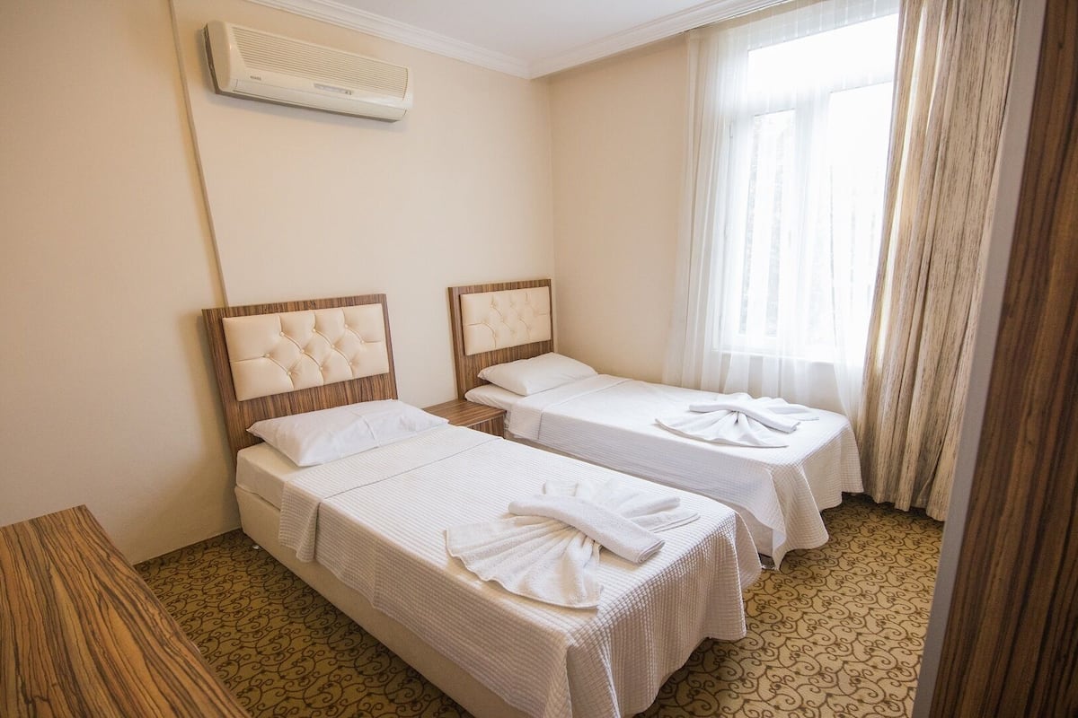 Economy Room, 1 Bedroom | In-room safe, free WiFi