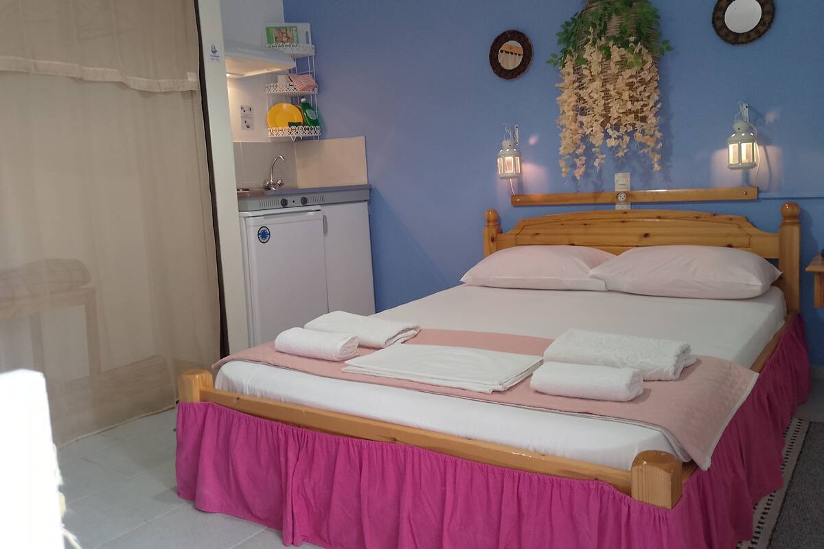 Double Room, Mountain View | Private kitchen