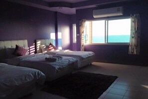 Rollaway beds, free WiFi