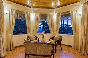 奢華客房 | 客廳 | 電視