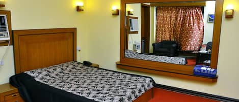 Chaumière Standard, 1 chambre, vue sur le jardin | Lit avec matelas en mousse à mémoire, ameublement unique