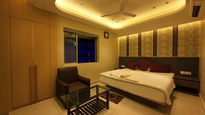 Classic Double Room, 1 Double Bed, Smoking, Garden View | Memory foam beds, individually furnished, free WiFi, bed sheets - Hotel Seagull (Kanthi)