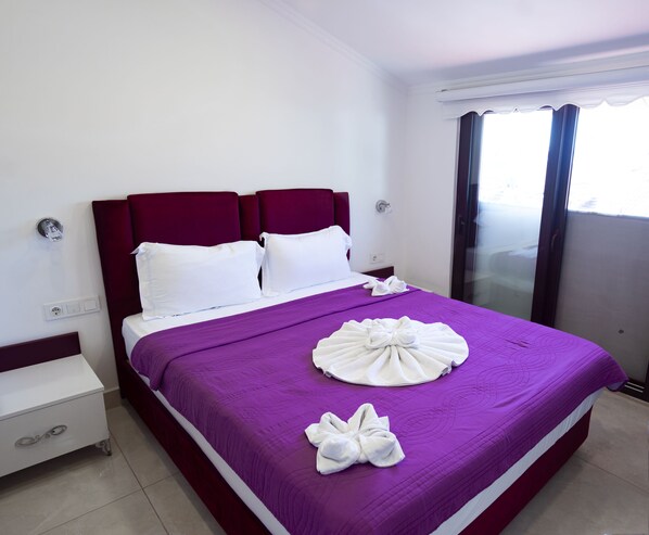 Doppelzimmer, Meerblick | Hochwertige Bettwaren, Minibar, laptopgeeigneter Arbeitsplatz