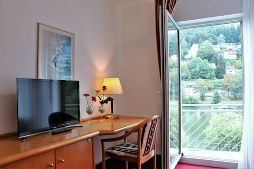 Minibar, in-room safe, desk, soundproofing