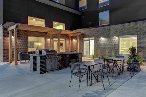 Homewood Suites by Hilton Lansing Eastwood