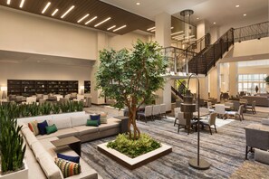 Lobby - Embassy Suites by Hilton Denton Convention Center (Denton)