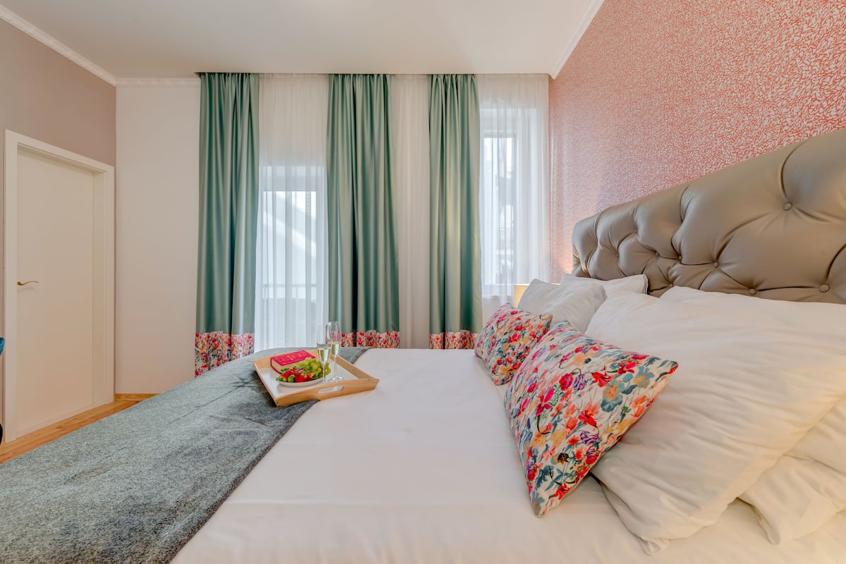 Minibar, in-room safe, desk, blackout curtains