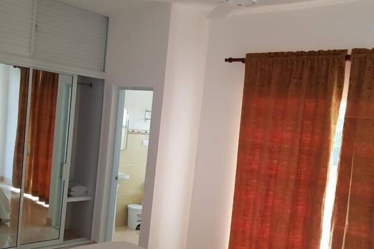 1 bedroom, desk, rollaway beds, free WiFi