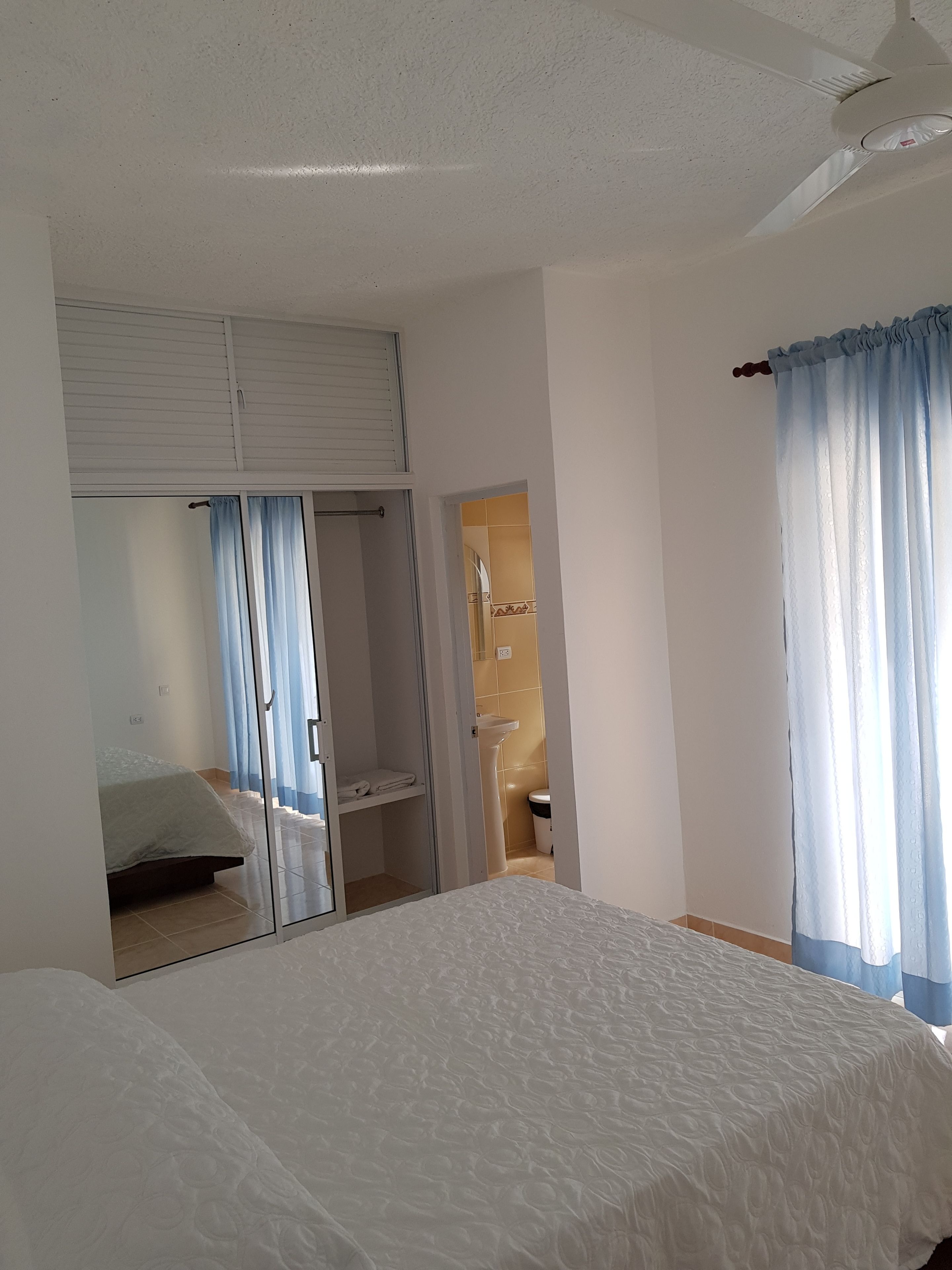 1 bedroom, desk, rollaway beds, free WiFi