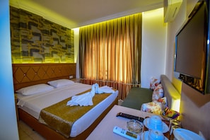 Standard dubbelrum eller tvåbäddsrum | Minibar och wi-fi