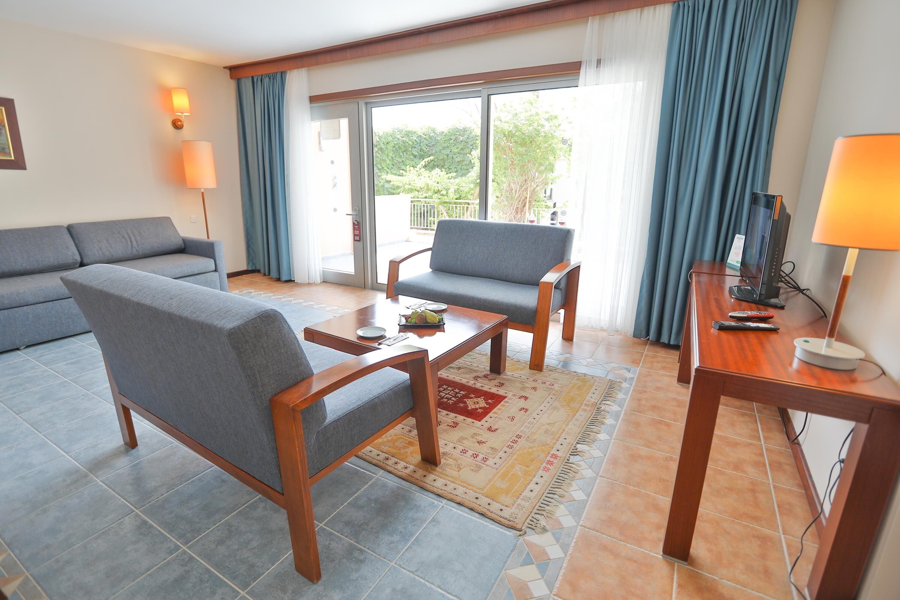suite, 1 bedroom, garden area | 1 bedroom, premium bedding, minibar, in-room safe