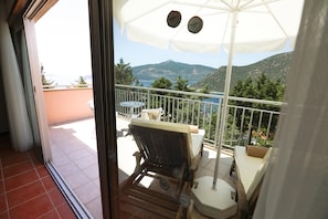 Suite, 1 chambre, terrasse, vue mer | Vue sur la plage/l’océan