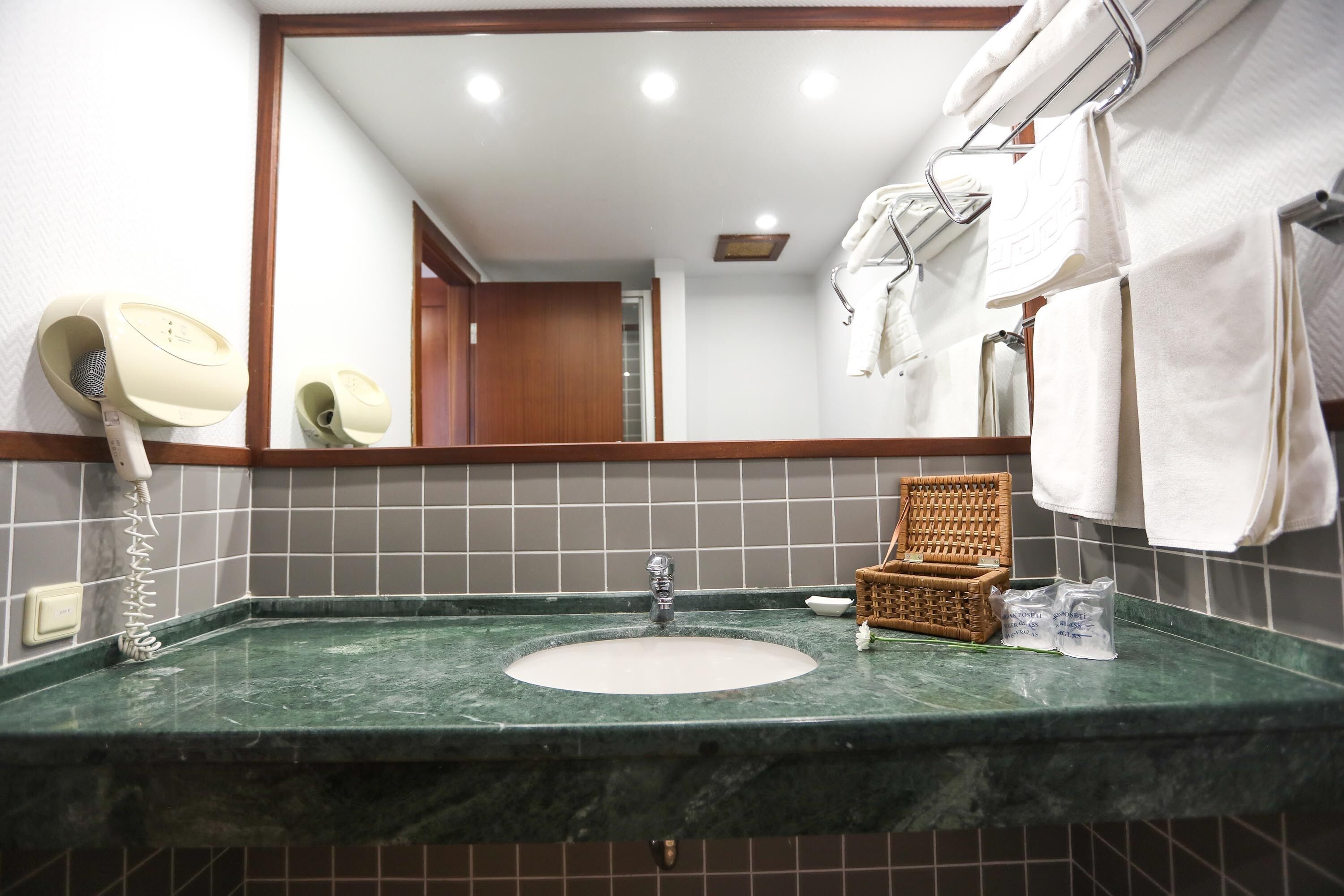 suite, 1 bedroom, garden area | bathroom | shower, free toiletries, hair dryer, bathrobes