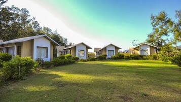 AC Mud Cottage | In-room safe, desk, free WiFi