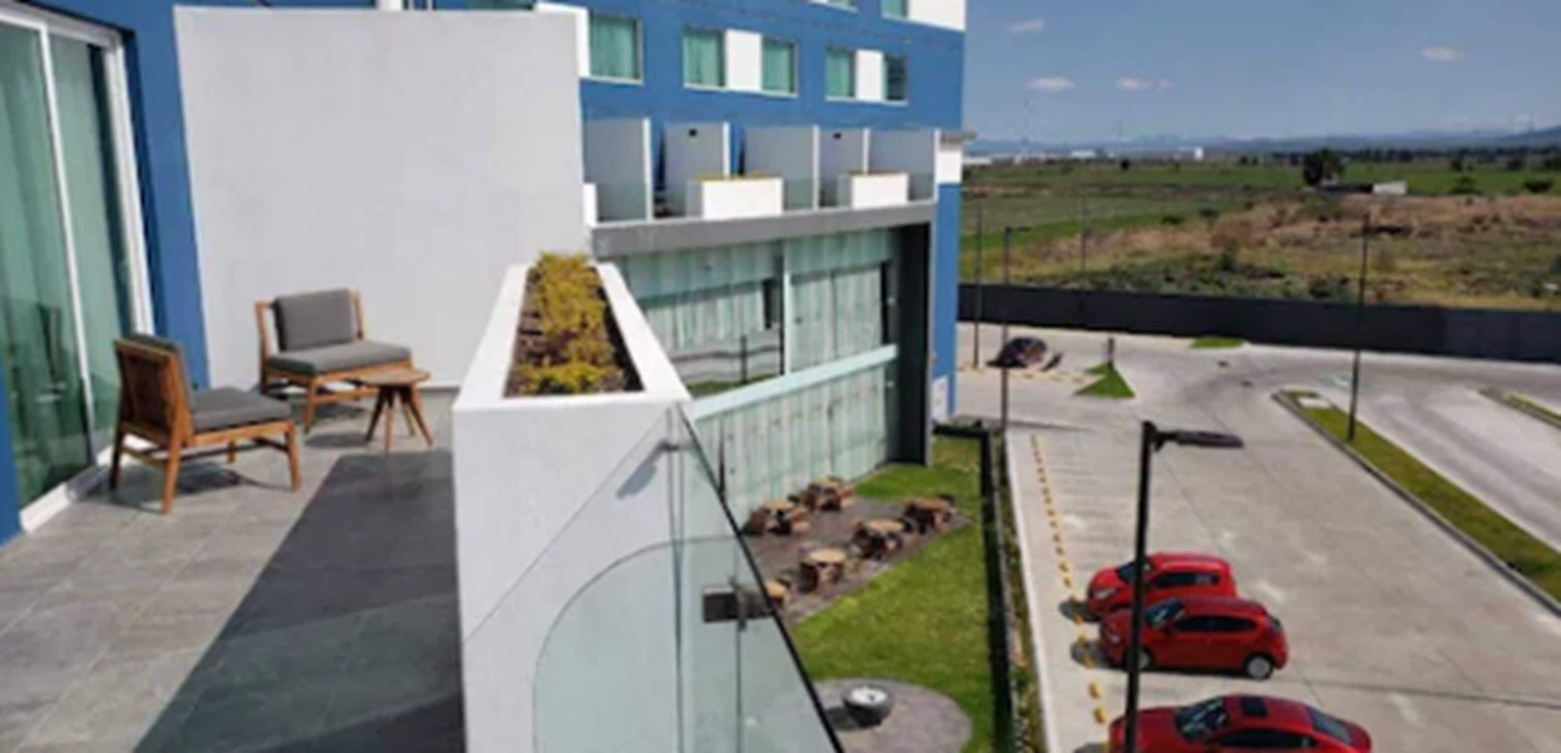 suite, 1 bedroom, balcony | balcony