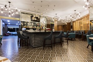 Bar (en la propiedad)