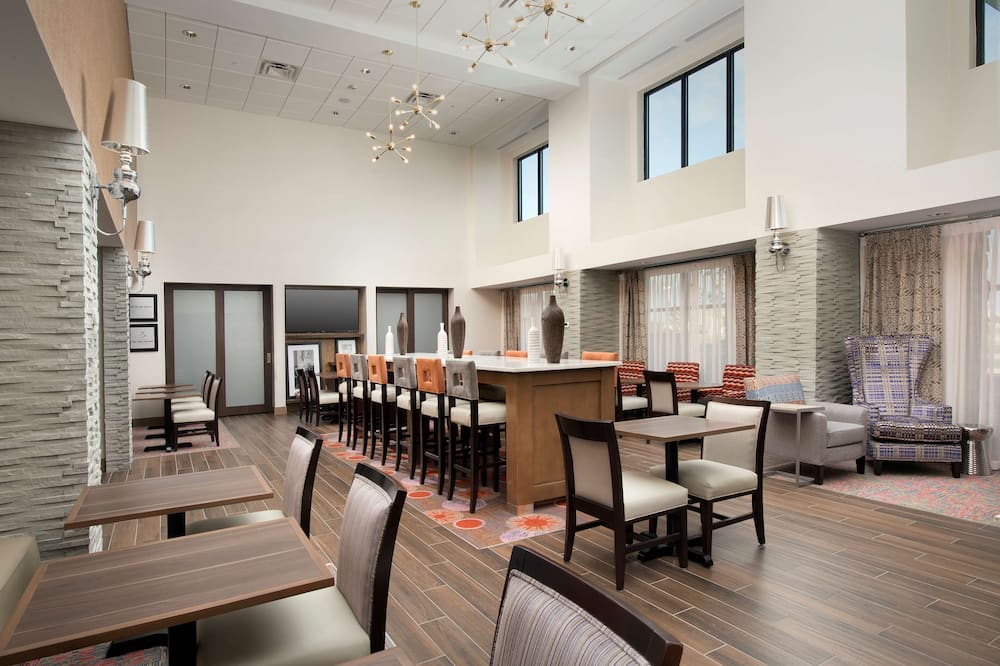 Hampton Inn & Suites San Antonio Lackland AFB SeaWorld