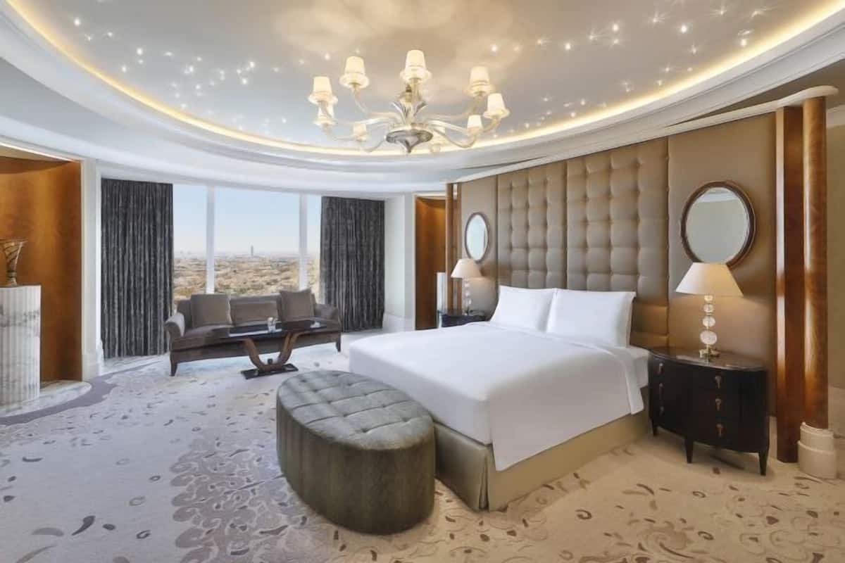 In-room safe, desk, blackout drapes, soundproofing