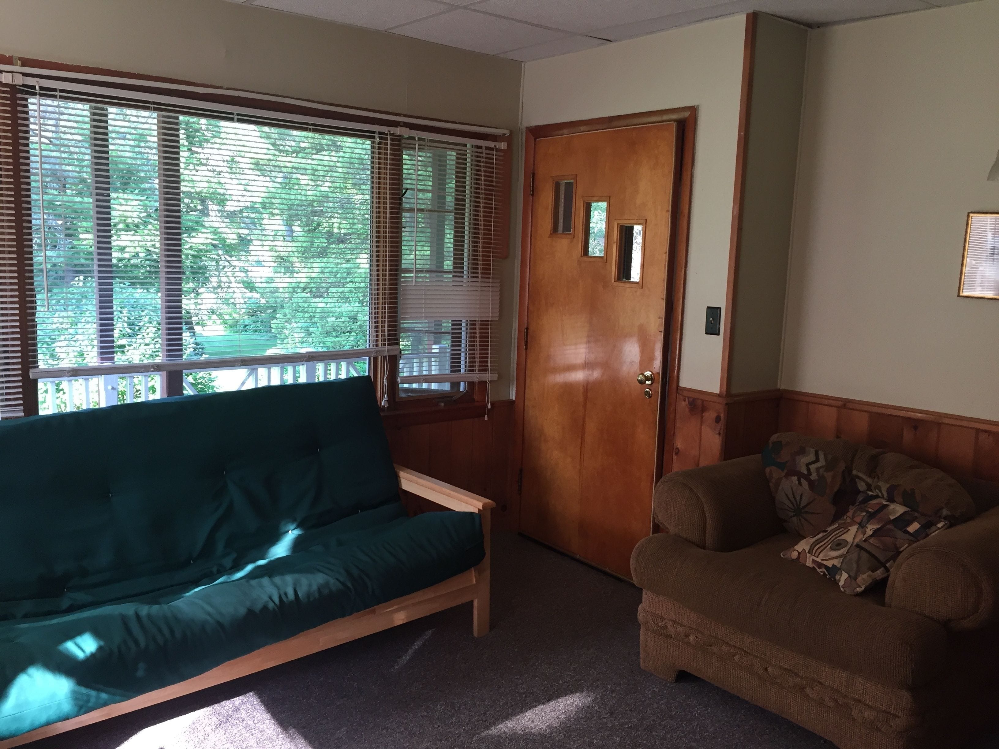 basic apartment, 2 bedrooms, kitchen | living area