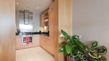 Apartment, 2 Bedrooms | Private kitchen | Full-sized fridge, microwave, oven, stovetop