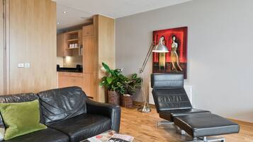 Apartment, 2 Bedrooms | Living area