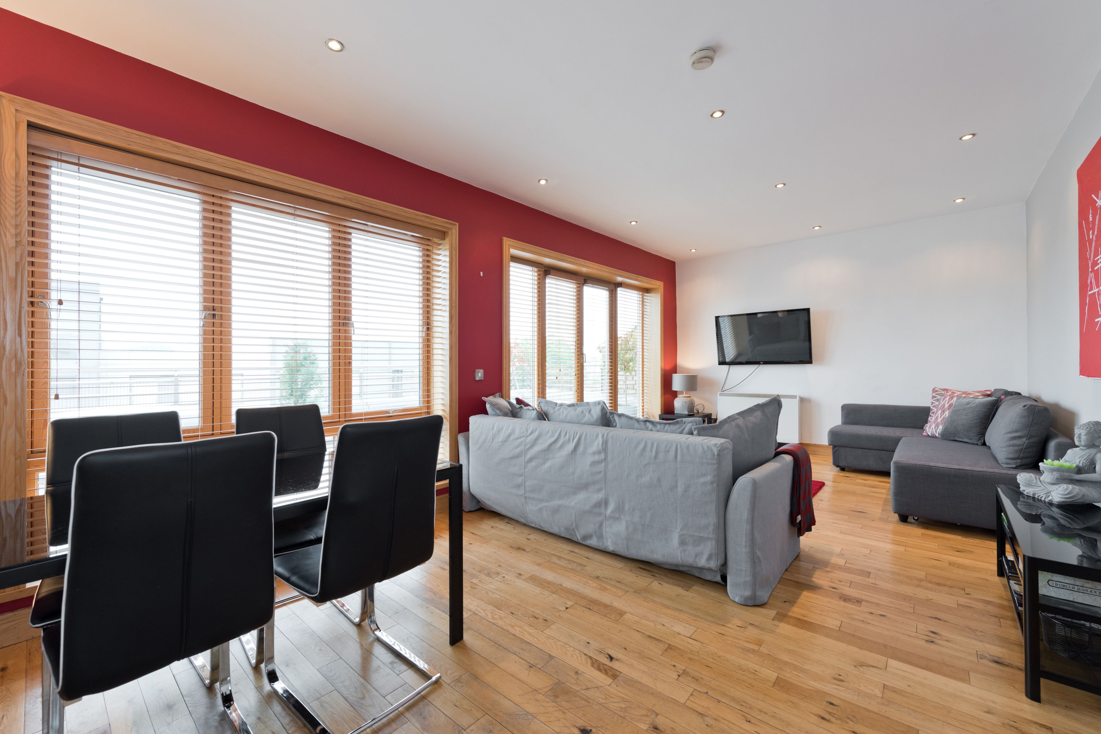 Apartment, 2 Bedrooms | Living area