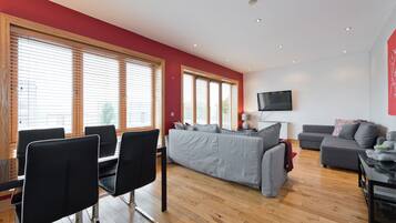 Apartment, 2 Bedrooms | Living area