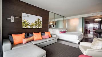 Ropa de cama de alta calidad y minibar