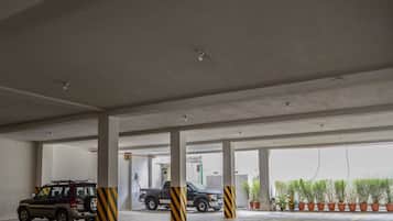 Bãi đậu xe tự phục vụ miễn phí