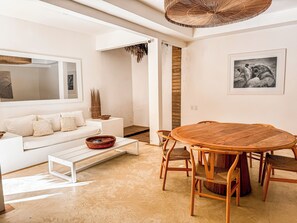 Detall de l'interior