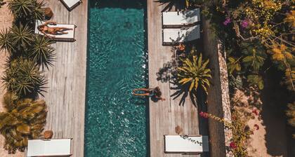 Villa Jomael - La Villa Group