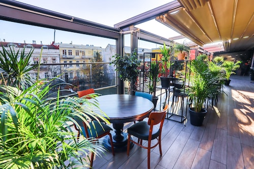 Gallery Palace Hotel