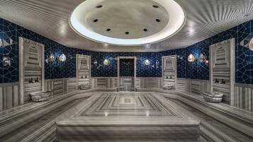 Couples treatment rooms, sauna, steam room